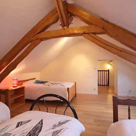 Maison Percheronne Spacieuse Avec Billard, Babyfoot, Et Jardin Clos, Animaux Bienvenus ! - Fr-1-497-65 La Mesniere